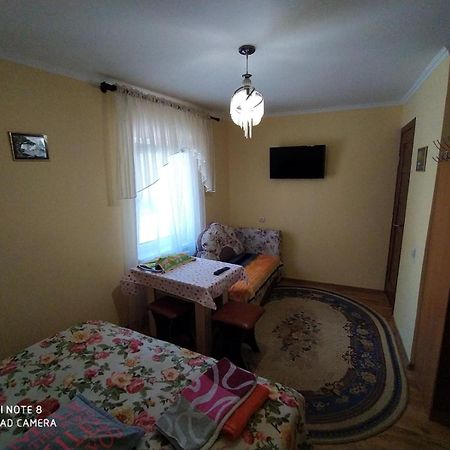 Sadyba Margaryta Truskawez Zimmer foto